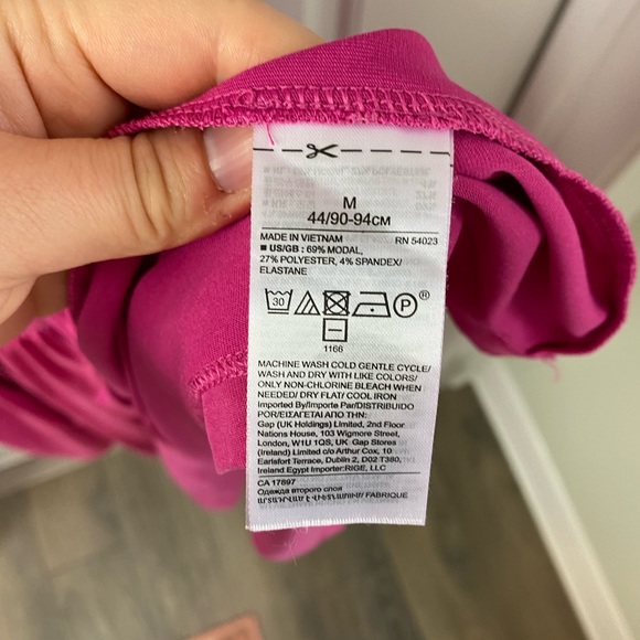 Flowing Magenta Summer Dress - Picture 10 of 12